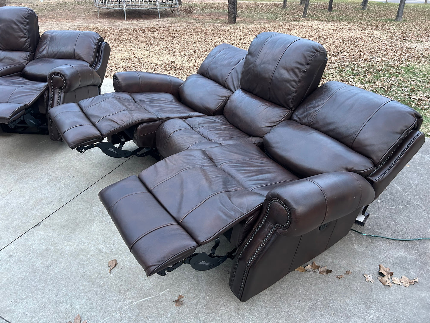 Flexsteel 100% Genuine Brown Leather Power Reclining Sectional - $2000 cash price