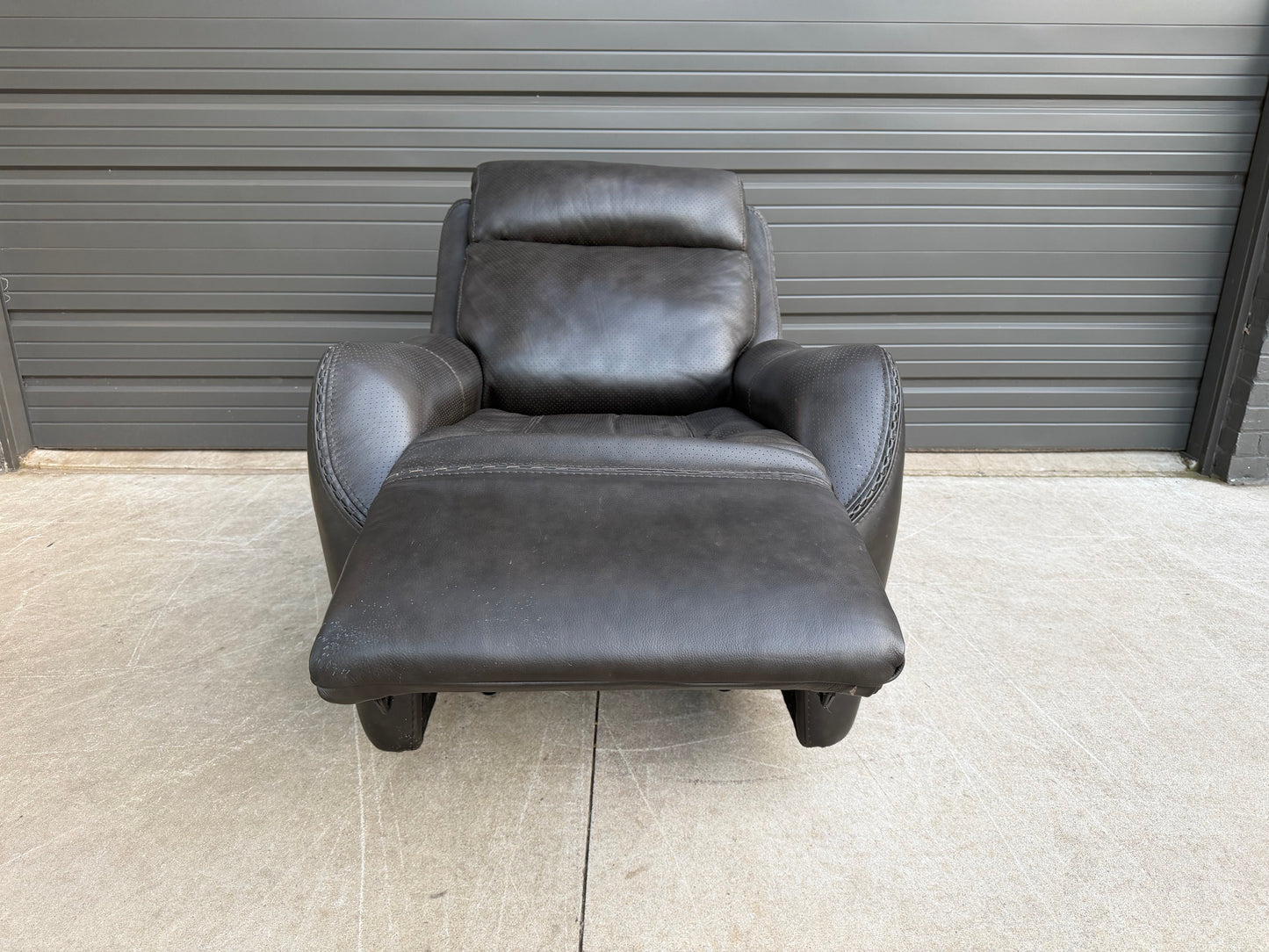 Hooker Power Recliner - $700 Cash Price