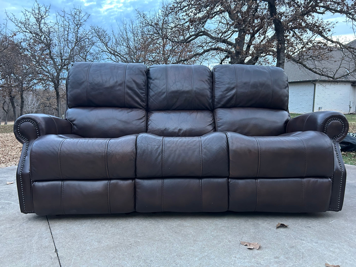 Flexsteel 100% Genuine Brown Leather Power Reclining Sectional - $2000 cash price