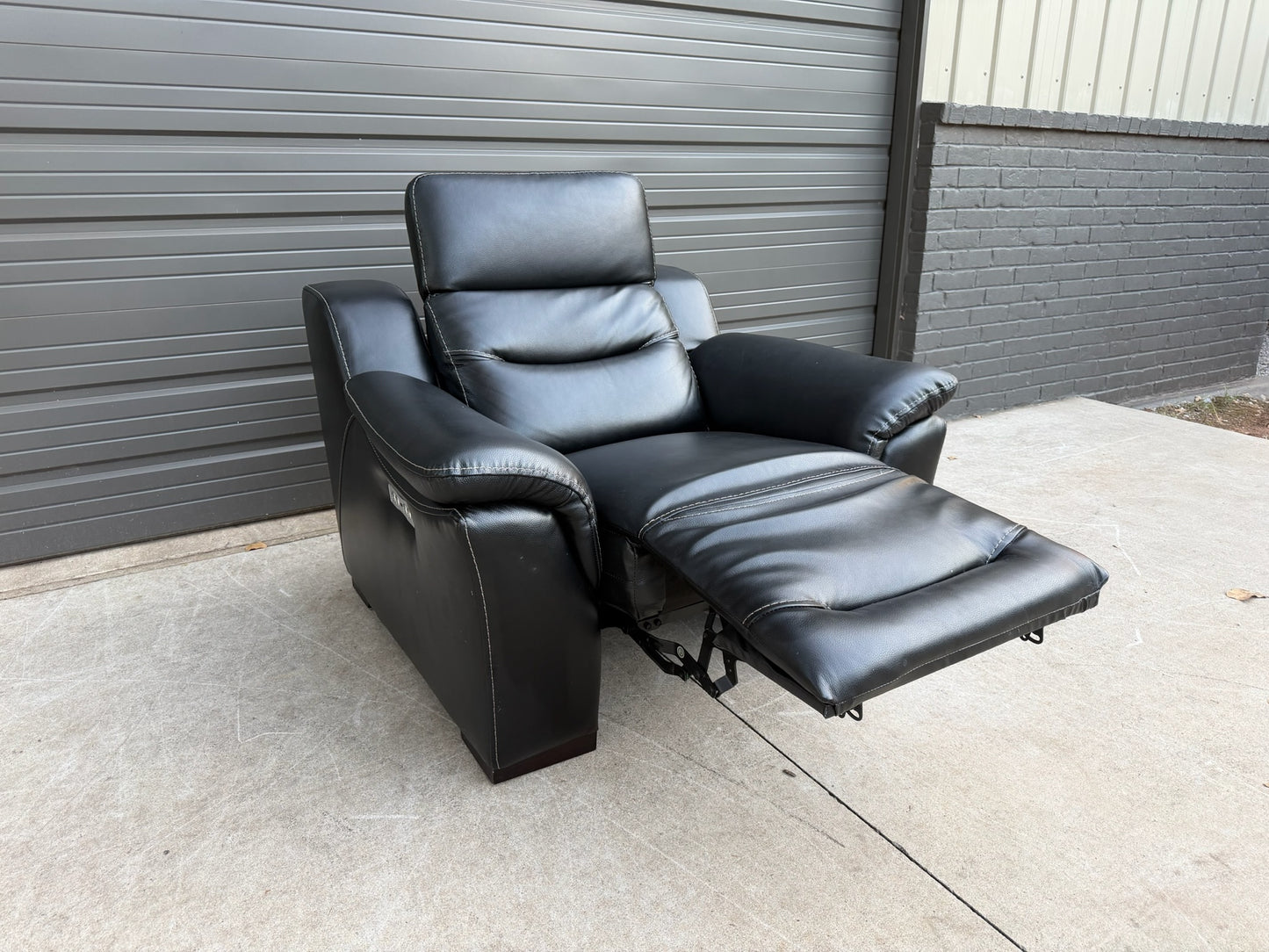 Simon Li Power Reclining Chair - $600 Cash Price