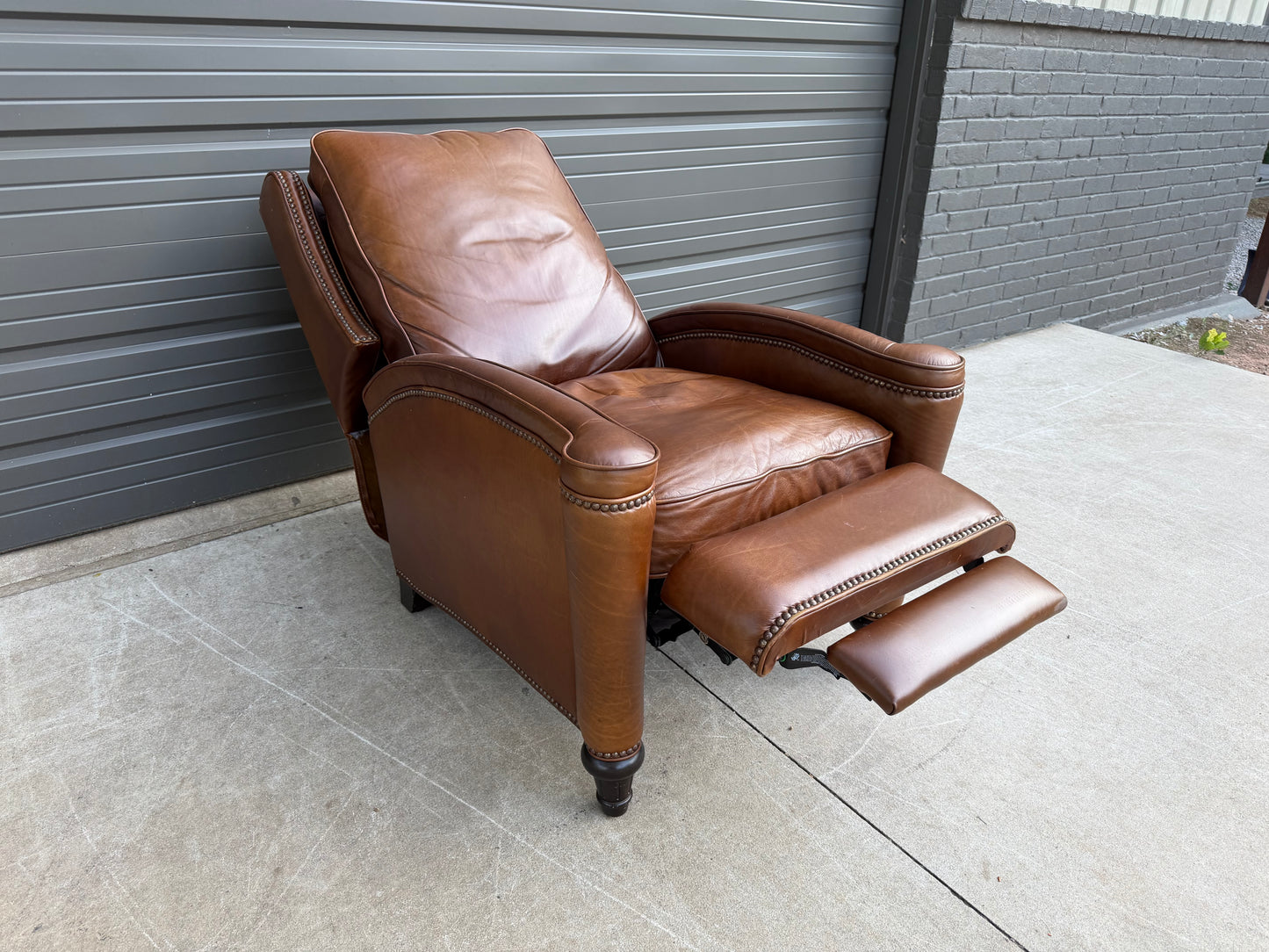 Hooker Recliner, manual - $600 Cash Price