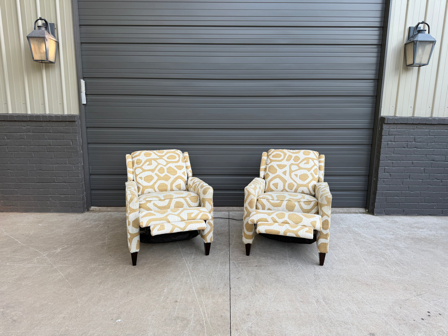 La-Z-Boy Power Recliner set - $1200 Cash Price