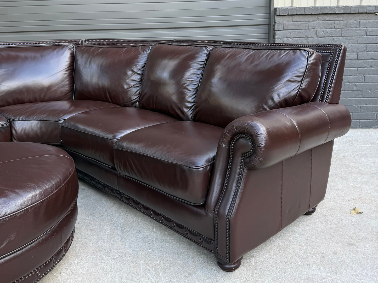 USA Premium Sectional with round ottoman - $2200 Cash Price